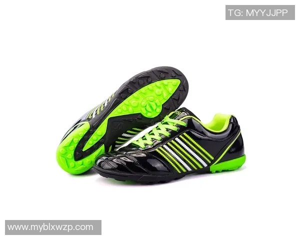 世界杯球星脚下的足球鞋风云：顶级球员上脚装备大揭秘